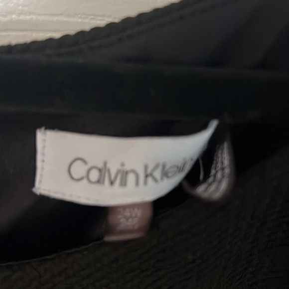 Dresser to Perfection! - Picture 3 of 5